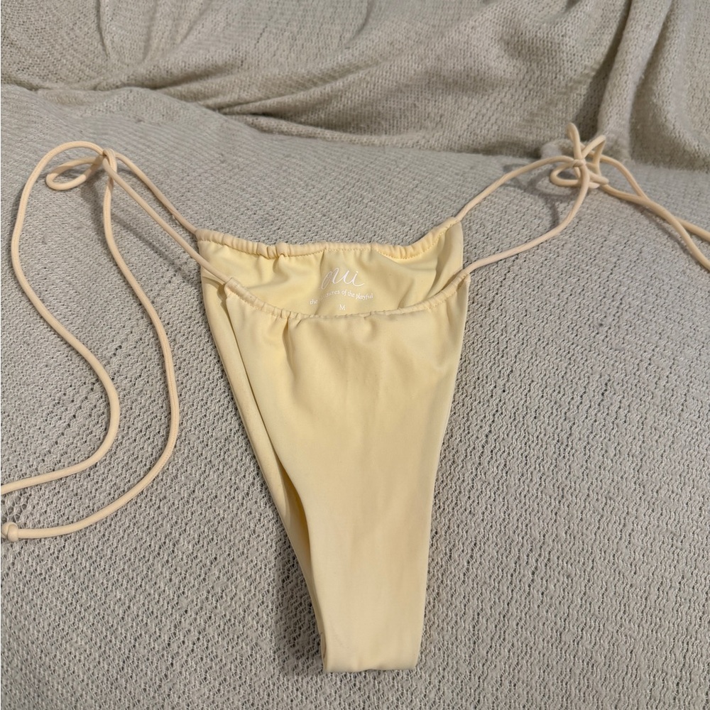 Women’s Tie-Side Bikini Bottom - Pale Yellow